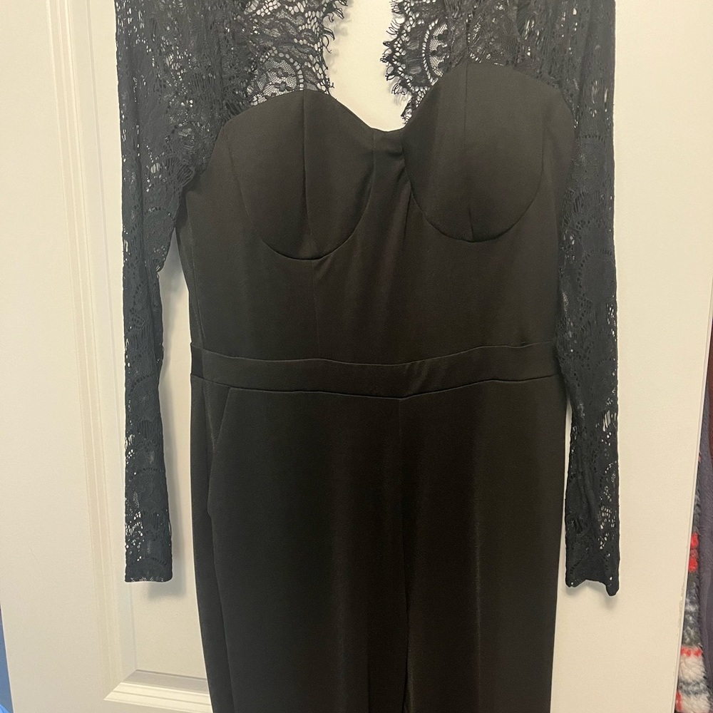 Black lace sleeve jumpsuit size large
